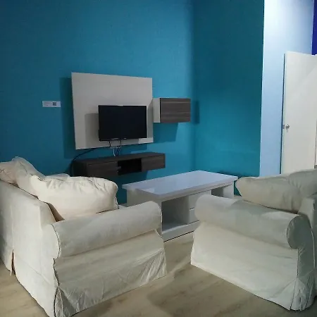 Xenia Homestay Kuching Exterior photo
